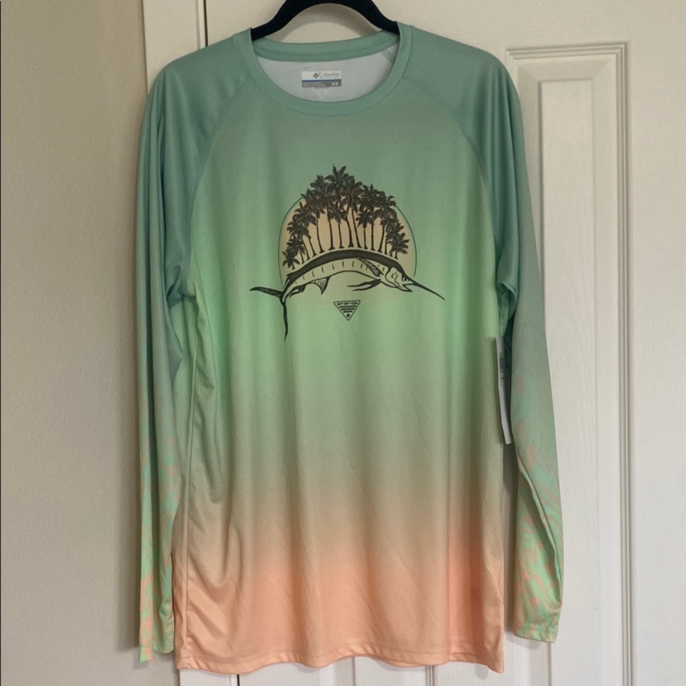 Columbia PFG Long Sleeve Sun ProtectionShirt with Palm Tree and Swordfish design